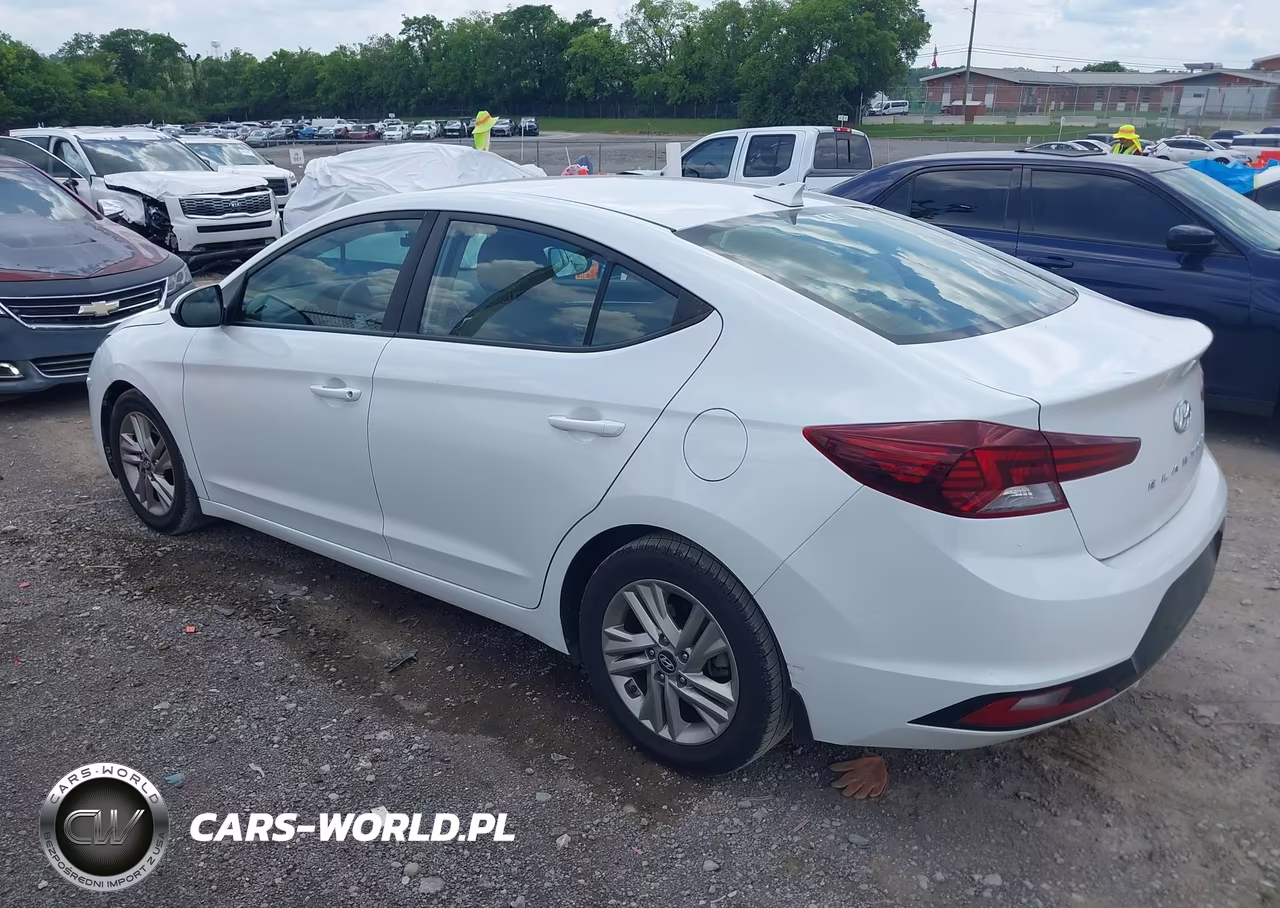 2019 Hyundai Elantra Sel VIN:5NPD84LF2KH478766 - 3