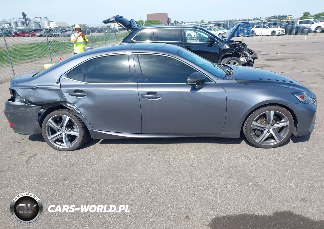 2018 Lexus Is 300 VIN:JTHC81D21J5030456 - 13