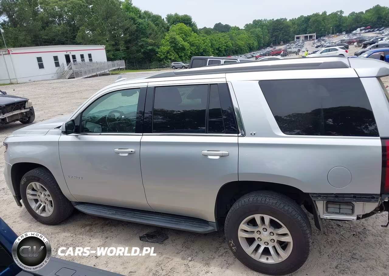 2019 Chevrolet Tahoe Lt VIN:1GNSKBKC6KR396771 - 14