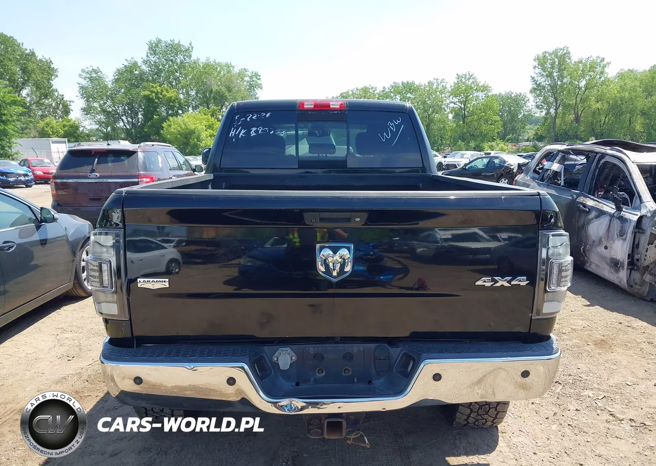 2013 Ram 2500 Laramie VIN:3C6UR5FL3DG607850 - 16