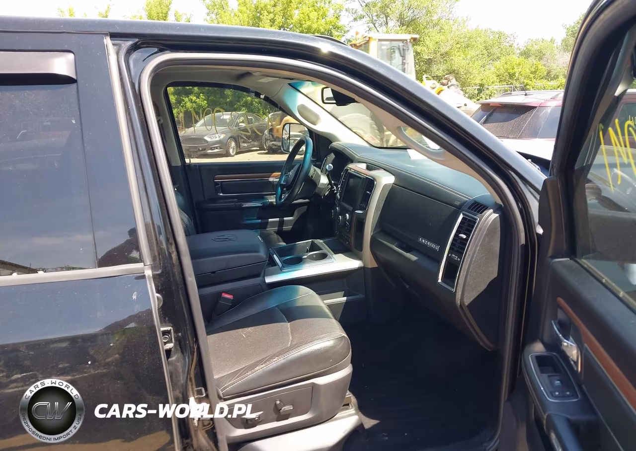 2013 Ram 2500 Laramie VIN:3C6UR5FL3DG607850 - 5