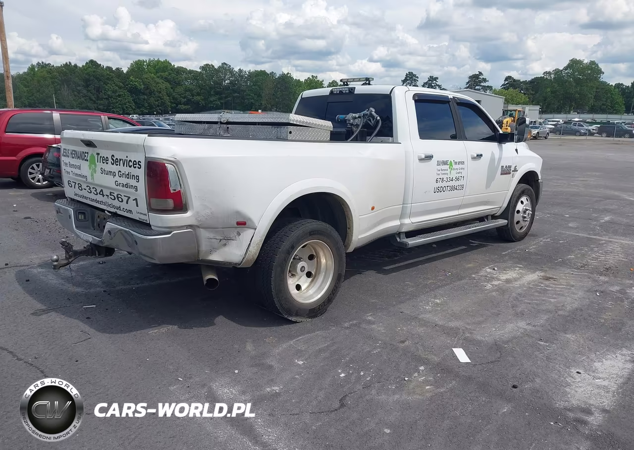 2015 Ram 3500 Laramie VIN:3C63RRJL1FG512989 - 4