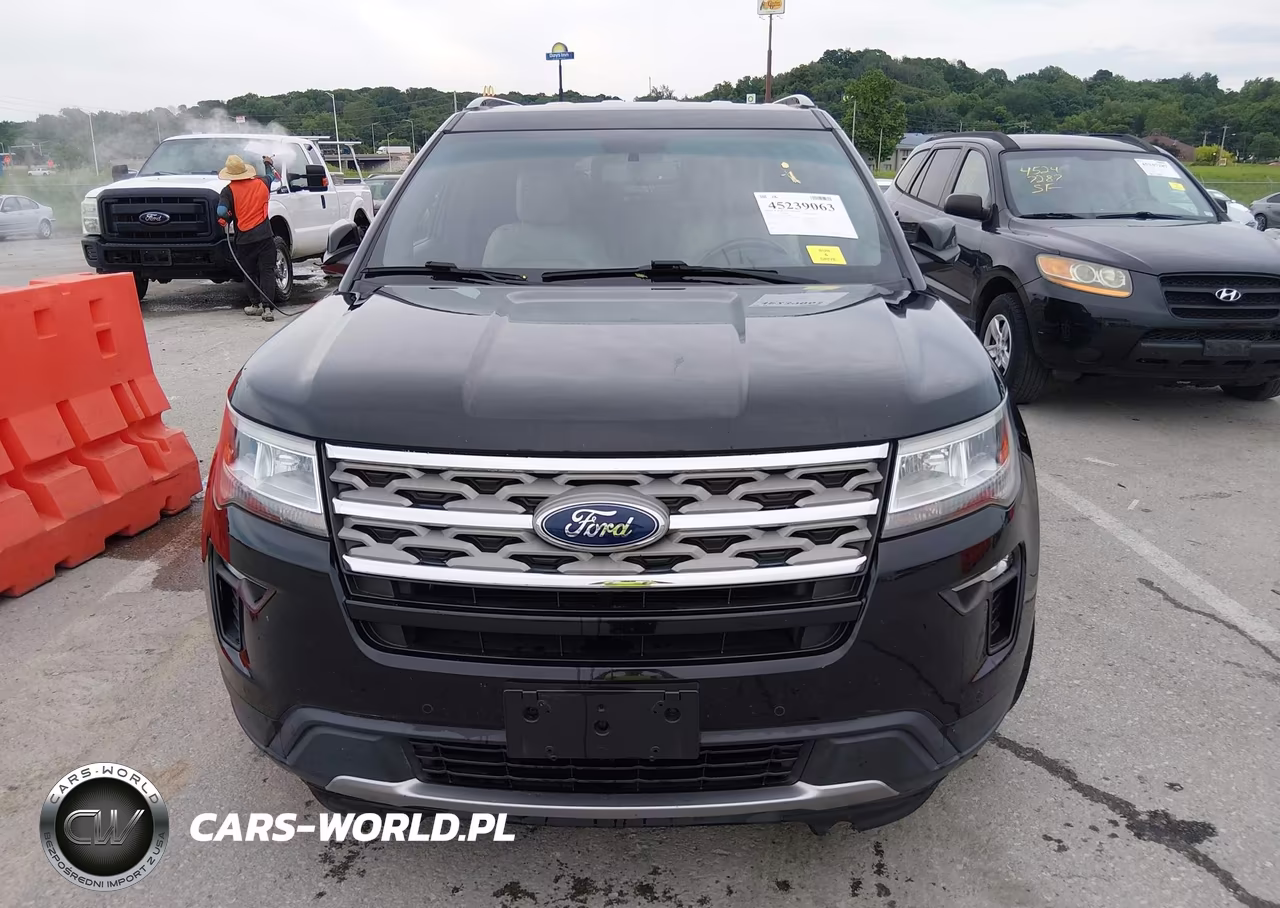 2018 Ford Explorer Xlt VIN:1FM5K7D82JGA11823 - 12