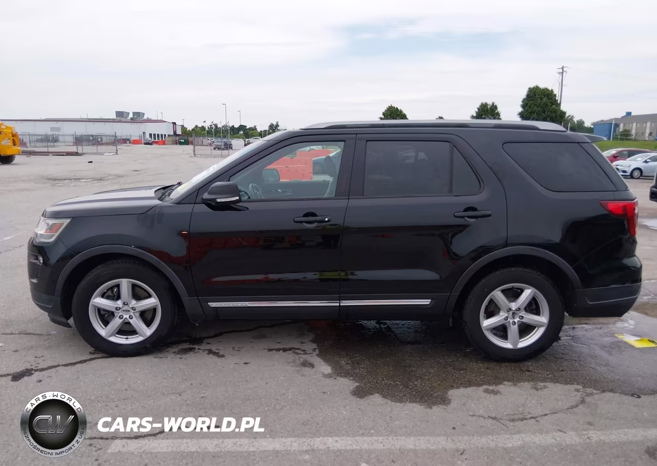 2018 Ford Explorer Xlt VIN:1FM5K7D82JGA11823 - 14