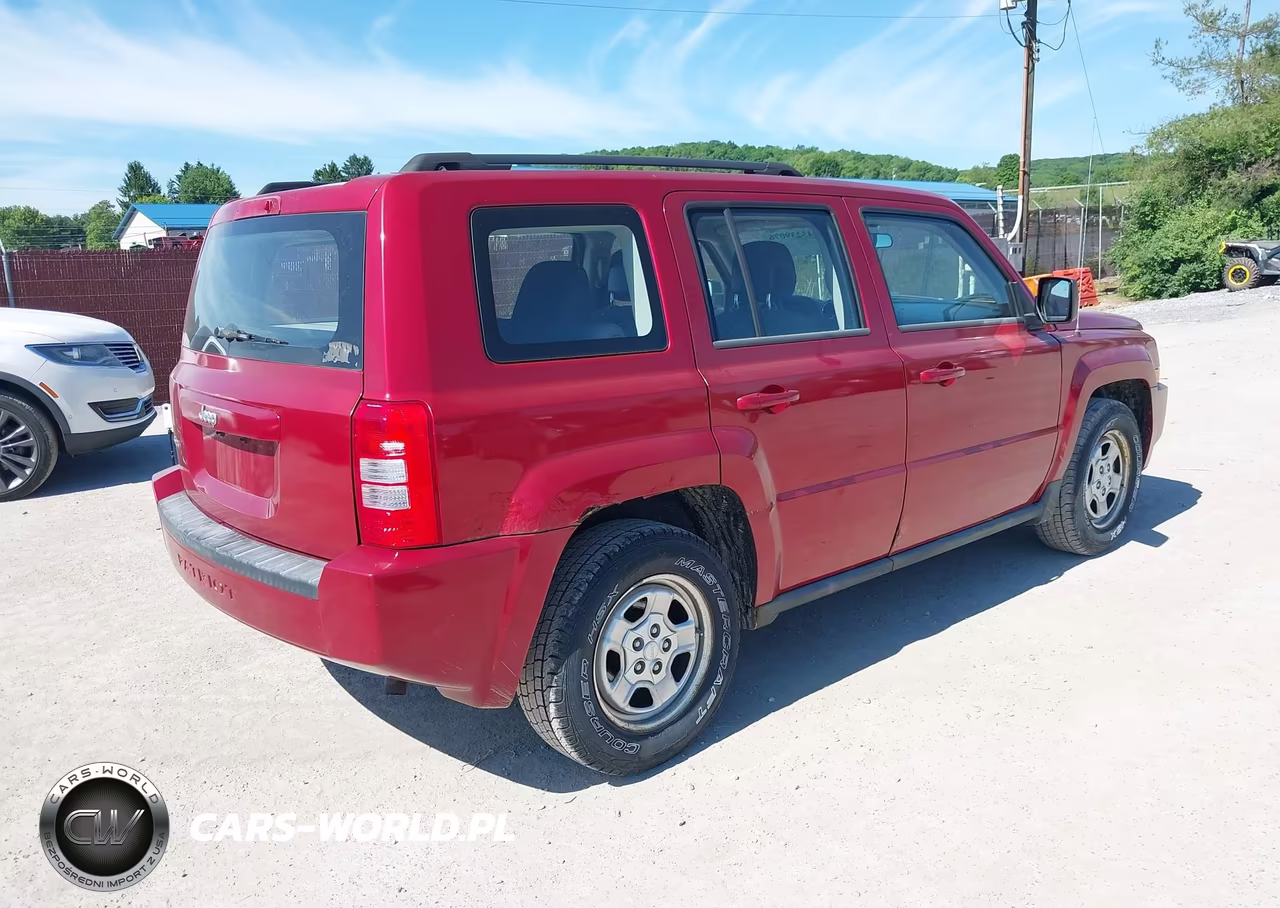 2010 Jeep Patriot Sport VIN:1J4NF2GB8AD629095 - 4