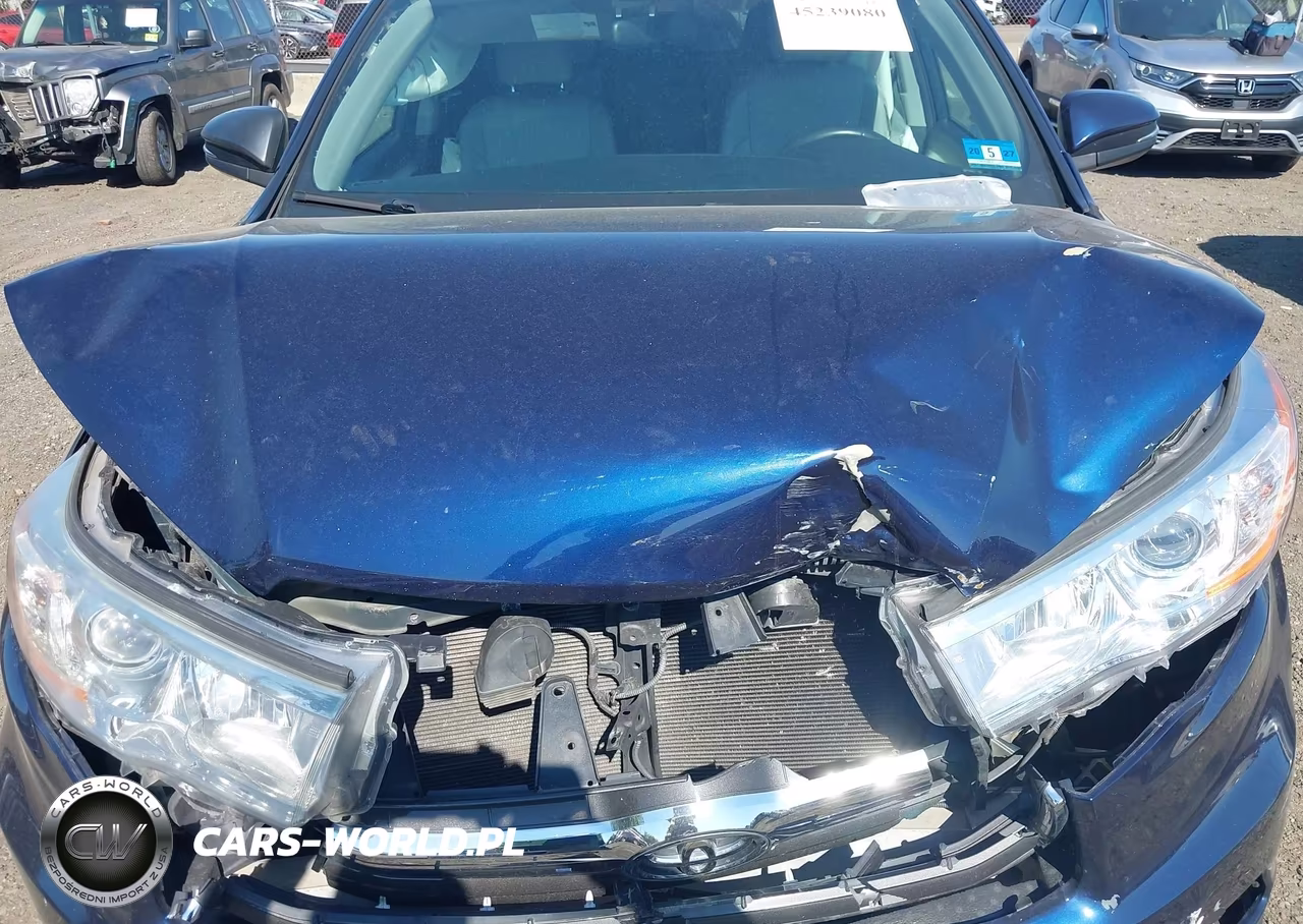 2014 Toyota Highlander Le Plus V6 VIN:5TDBKRFH8ES023194 - 10