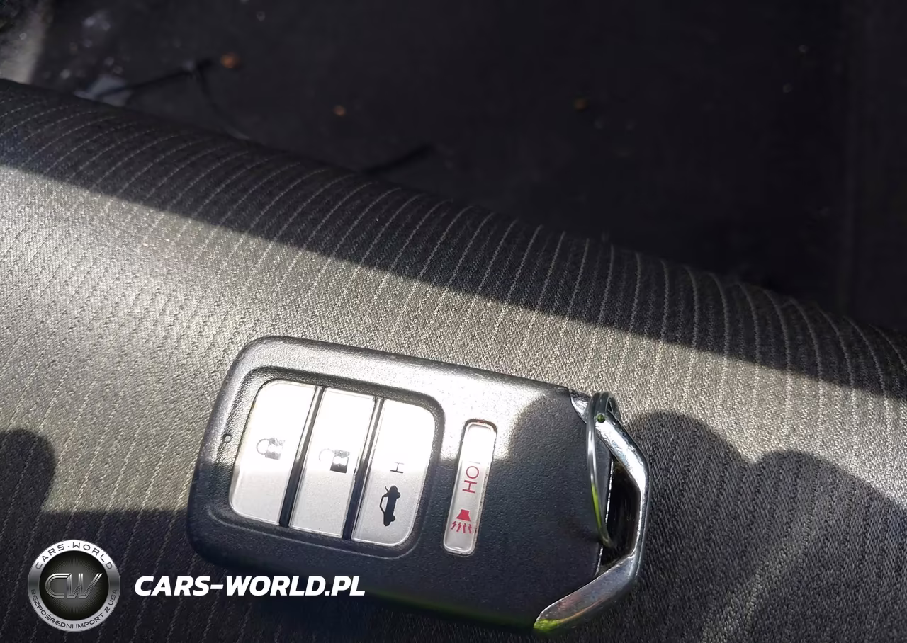 2018 Honda Accord Sport VIN:1HGCV1F31JA202011 - 11