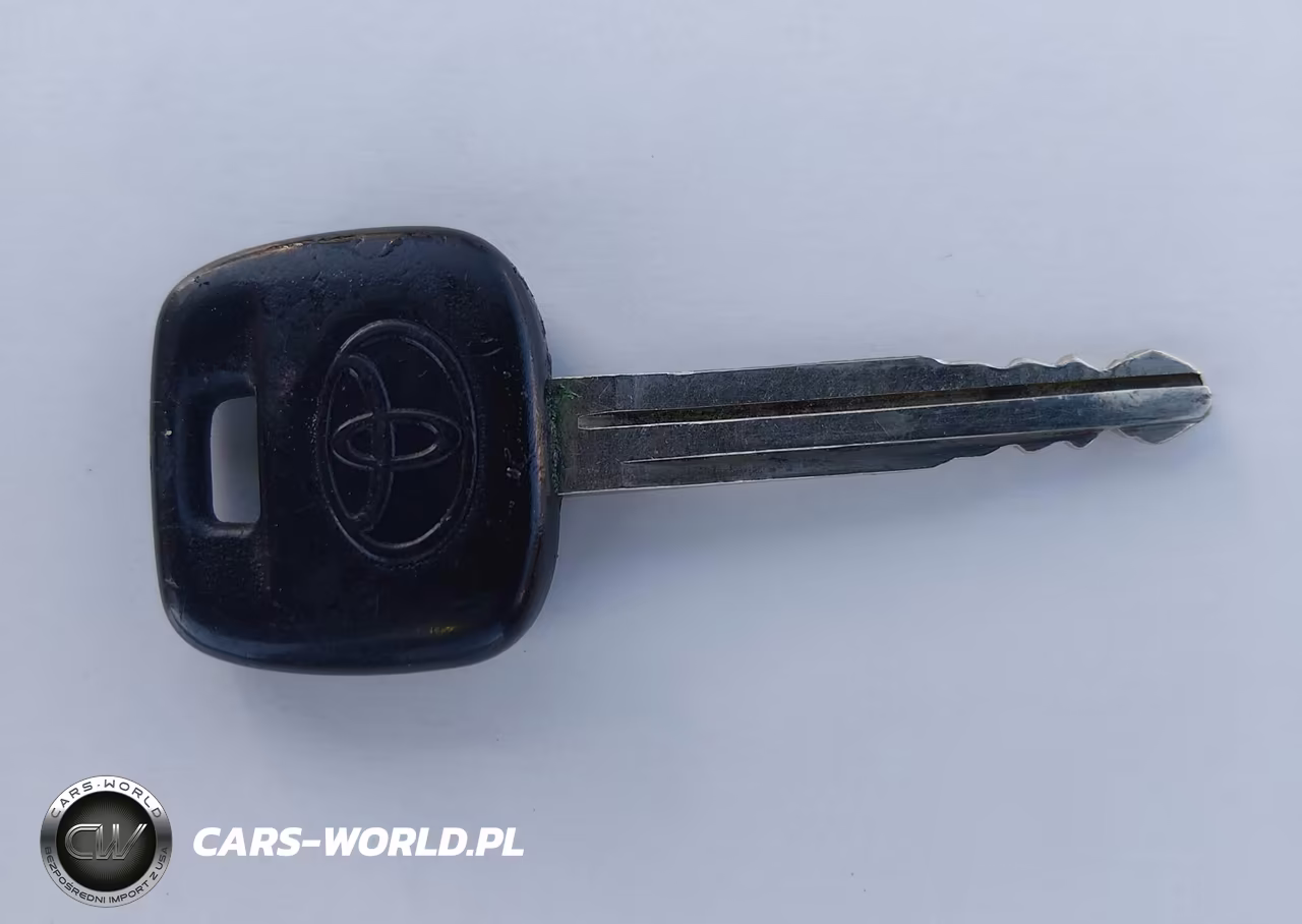 2008 Toyota Yaris VIN:JTDJT923585203763 - 11