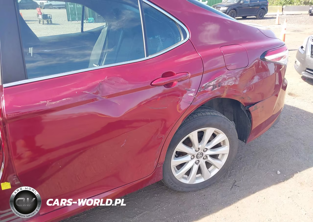 2018 Toyota Camry Le VIN:4T1B11HK3JU633888 - 6
