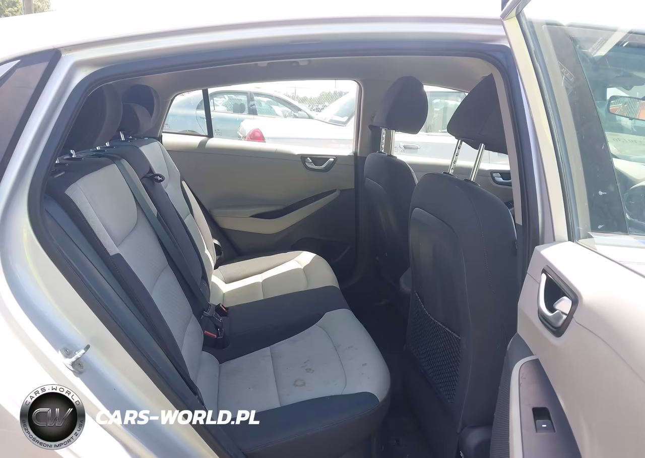 2018 Hyundai Ioniq Hybrid Sel VIN:KMHC75LC3JU064213 - 8