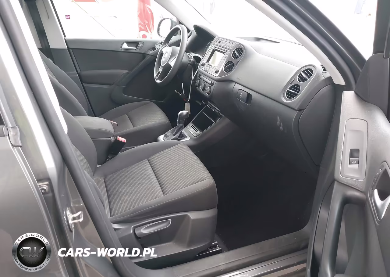 2017 Volkswagen Tiguan 2.0T-2.0T S VIN:WVGAV7AX4HK044363 - 5