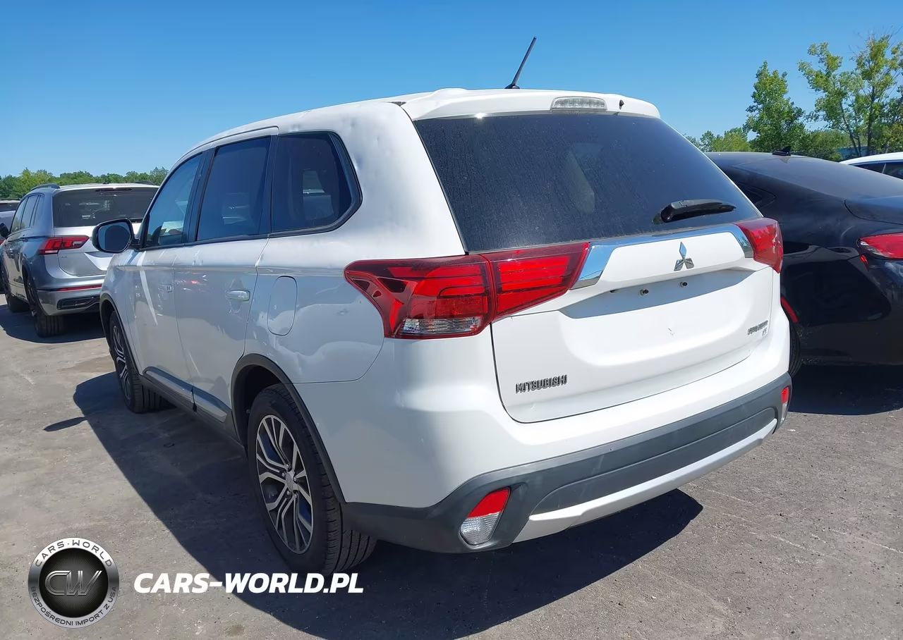 2016 Mitsubishi Outlander Se VIN:JA4AD3A31GZ043555 - 3