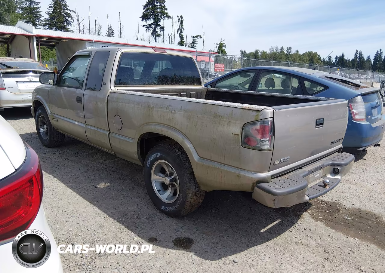 2002 Chevrolet S-10 Ls VIN:1GCCS195628124855 - 3