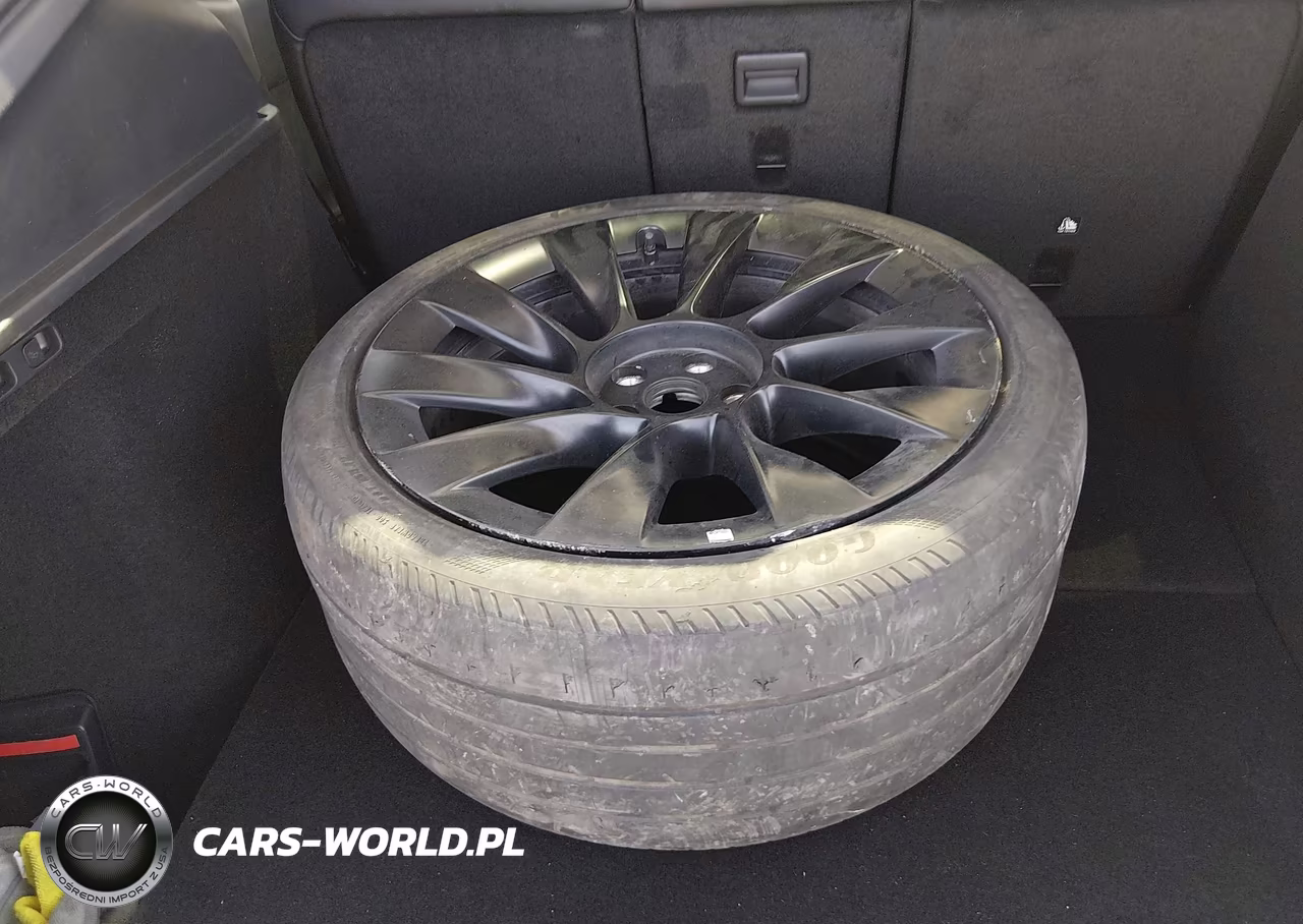 2023 Tesla Model Y Awd-Long Range Dual Motor All-Wheel Drive VIN:7SAYGDEE8PA025301 - 19
