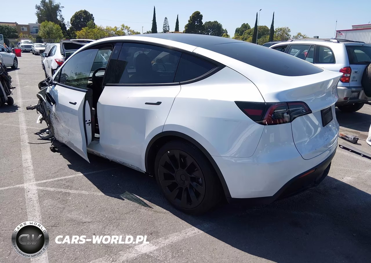 2023 Tesla Model Y Awd-Long Range Dual Motor All-Wheel Drive VIN:7SAYGDEE8PA025301 - 3