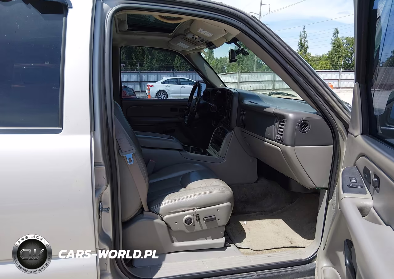 2005 Chevrolet Tahoe Z71 VIN:1GNEK13T05R149871 - 5