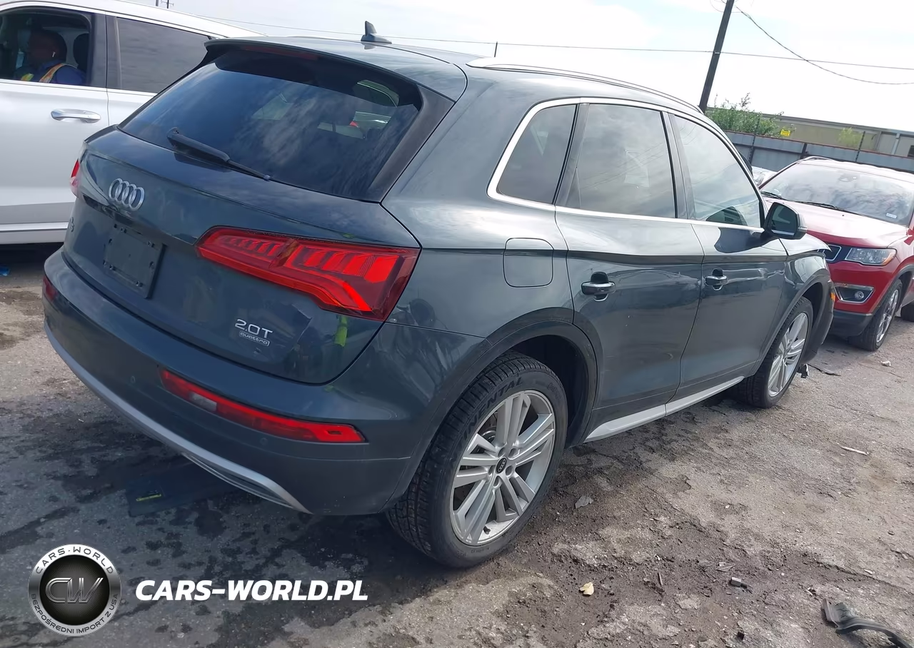 2018 Audi Q5 2.0T Premium VIN:WA1BNAFY9J2239365 - 4