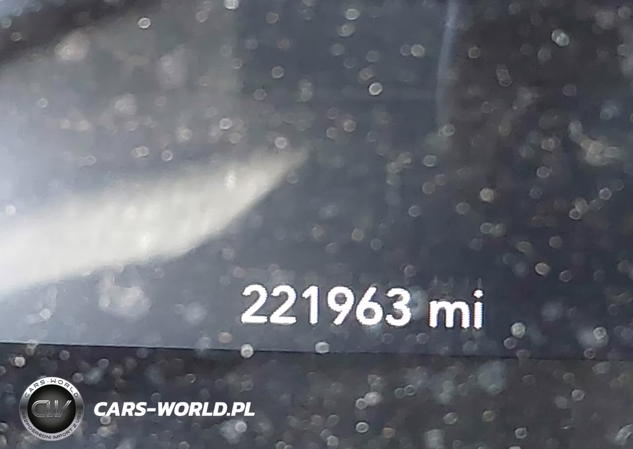 2018 Dodge Challenger Sxt VIN:2C3CDZAG7JH236261 - 15
