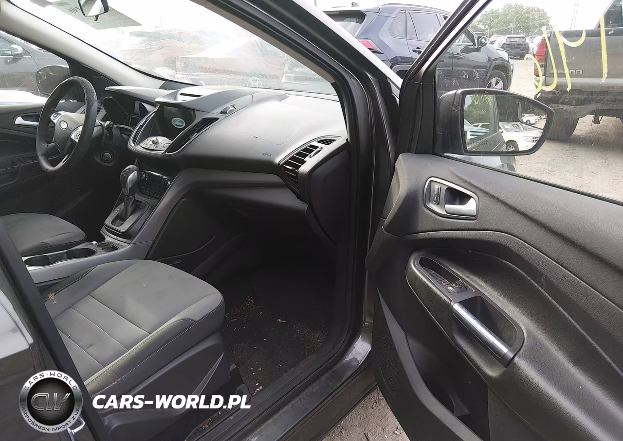 2016 Ford Escape Se VIN:1FMCU9G91GUB93798 - 5