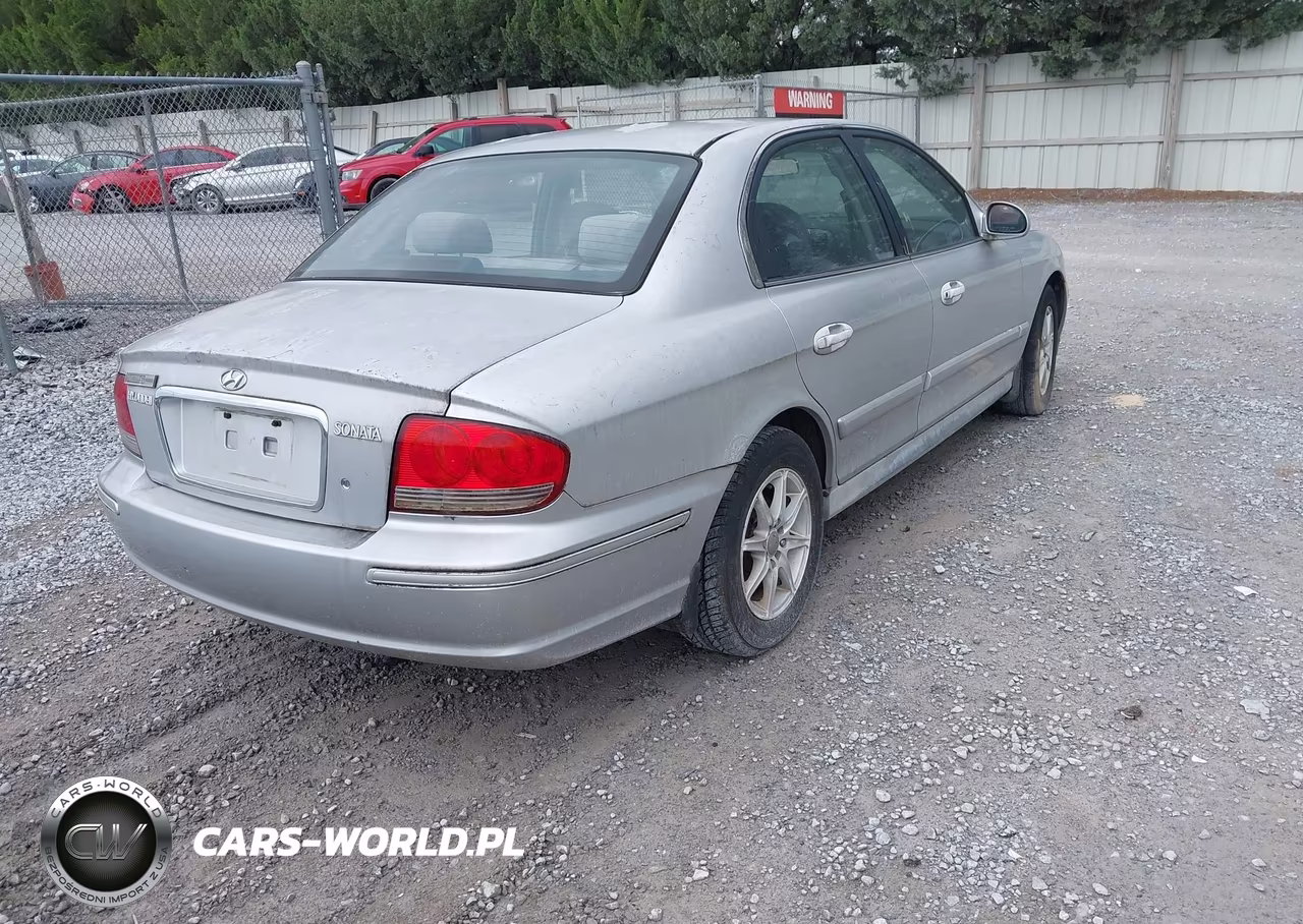 2003 Hyundai Sonata VIN:KMHWF25S53A723853 - 4