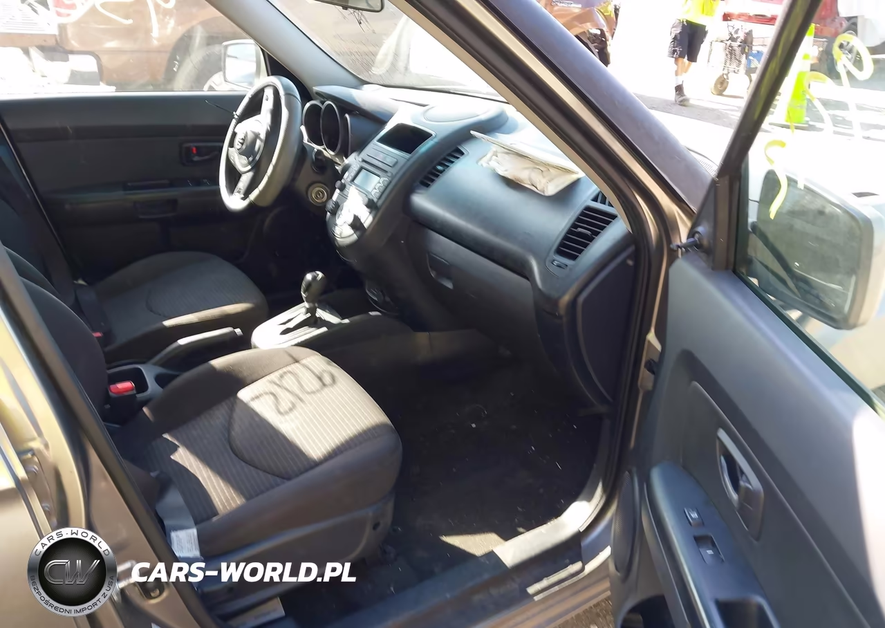 2013 Kia Soul VIN:KNDJT2A52D7492464 - 5