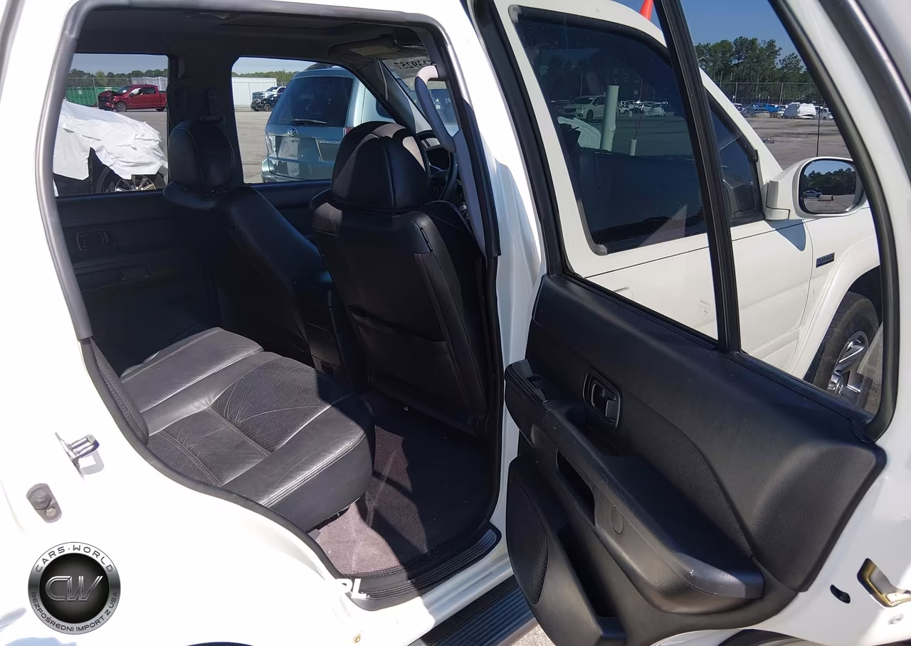 2004 Nissan Pathfinder Le Platinum VIN:JN8DR09Y24W900468 - 8