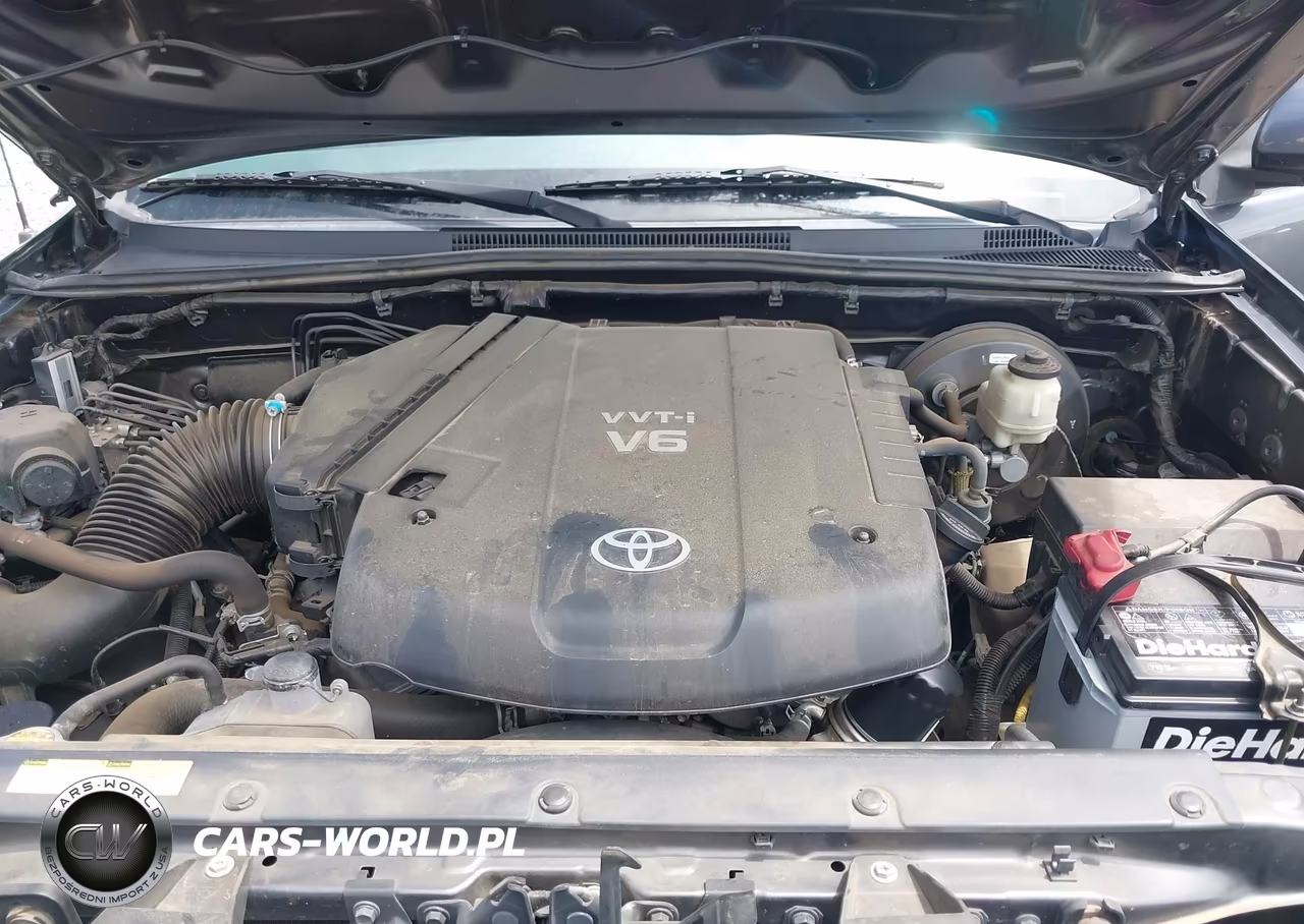 2015 Toyota Tacoma Prerunner V6 VIN:3TMKU4HN0FM043649 - 10