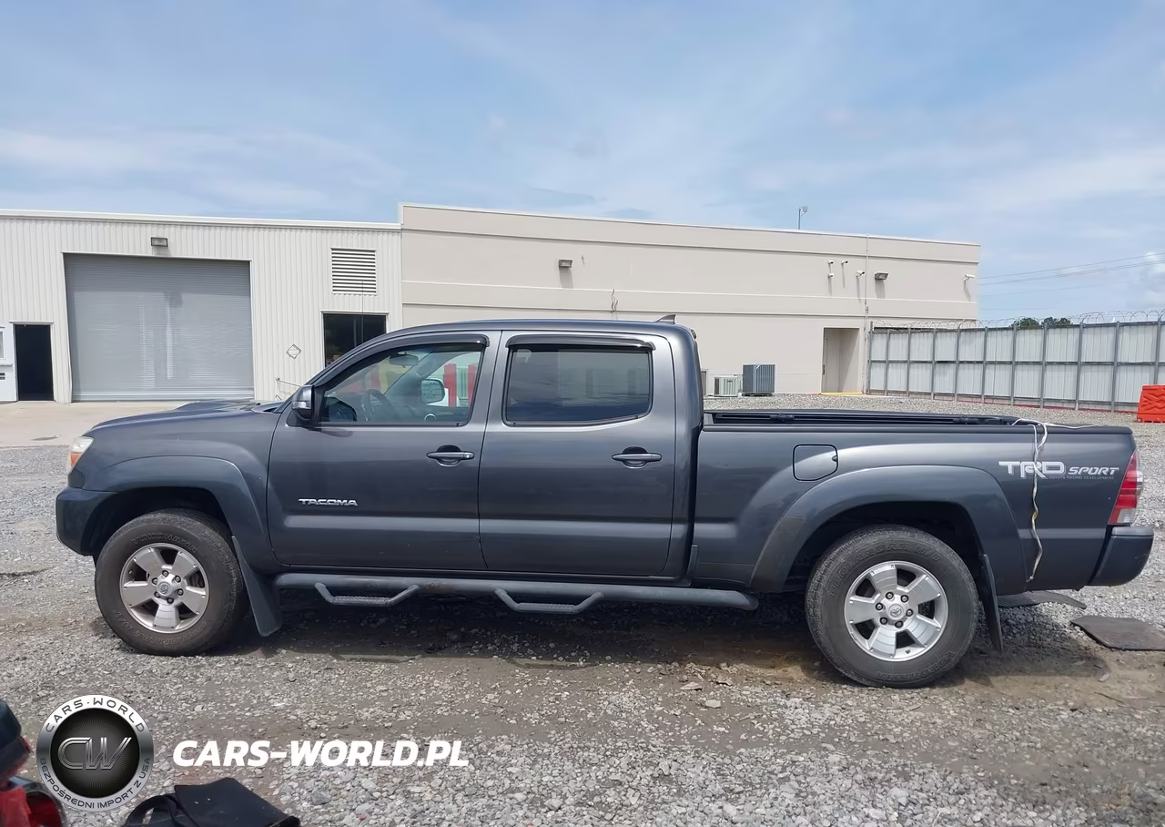 2015 Toyota Tacoma Prerunner V6 VIN:3TMKU4HN0FM043649 - 14
