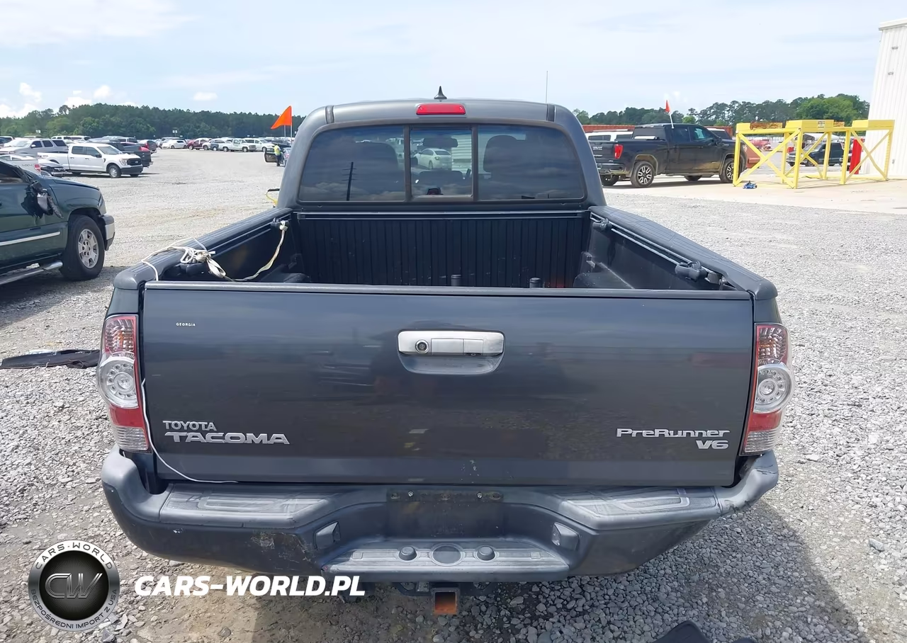 2015 Toyota Tacoma Prerunner V6 VIN:3TMKU4HN0FM043649 - 16