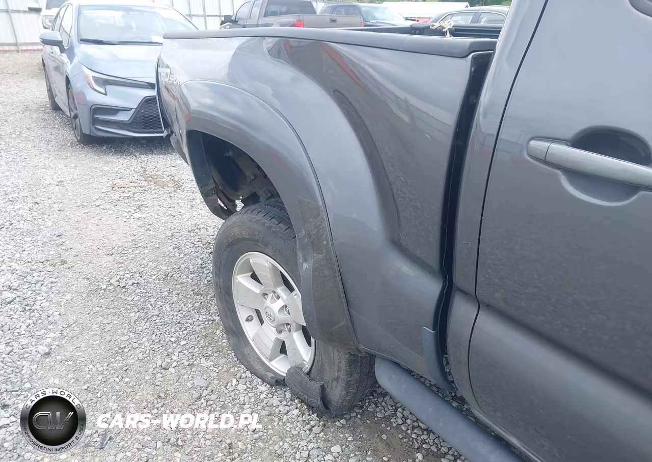 2015 Toyota Tacoma Prerunner V6 VIN:3TMKU4HN0FM043649 - 6