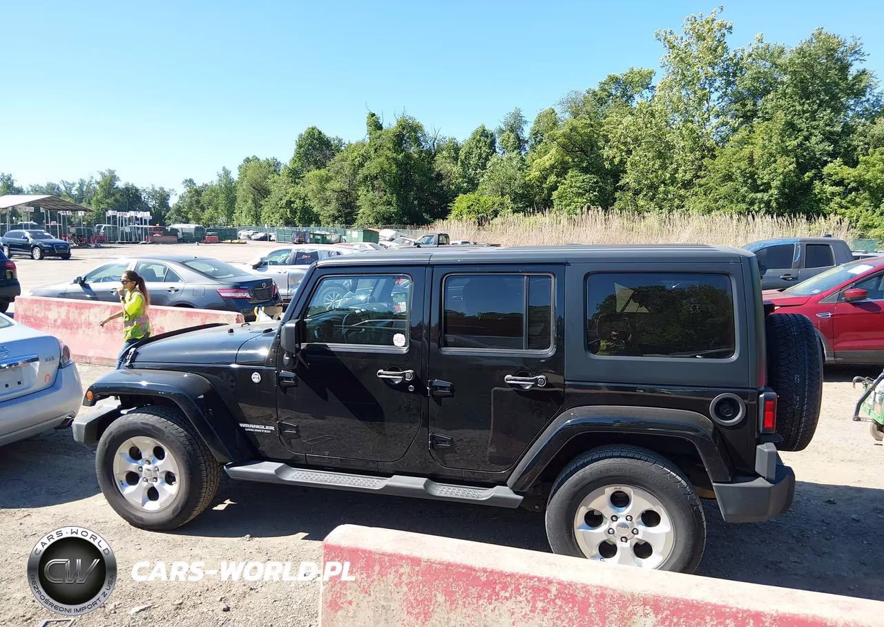 2014 Jeep Wrangler Unlimited Sahara VIN:1C4HJWEG1EL261989 - 14