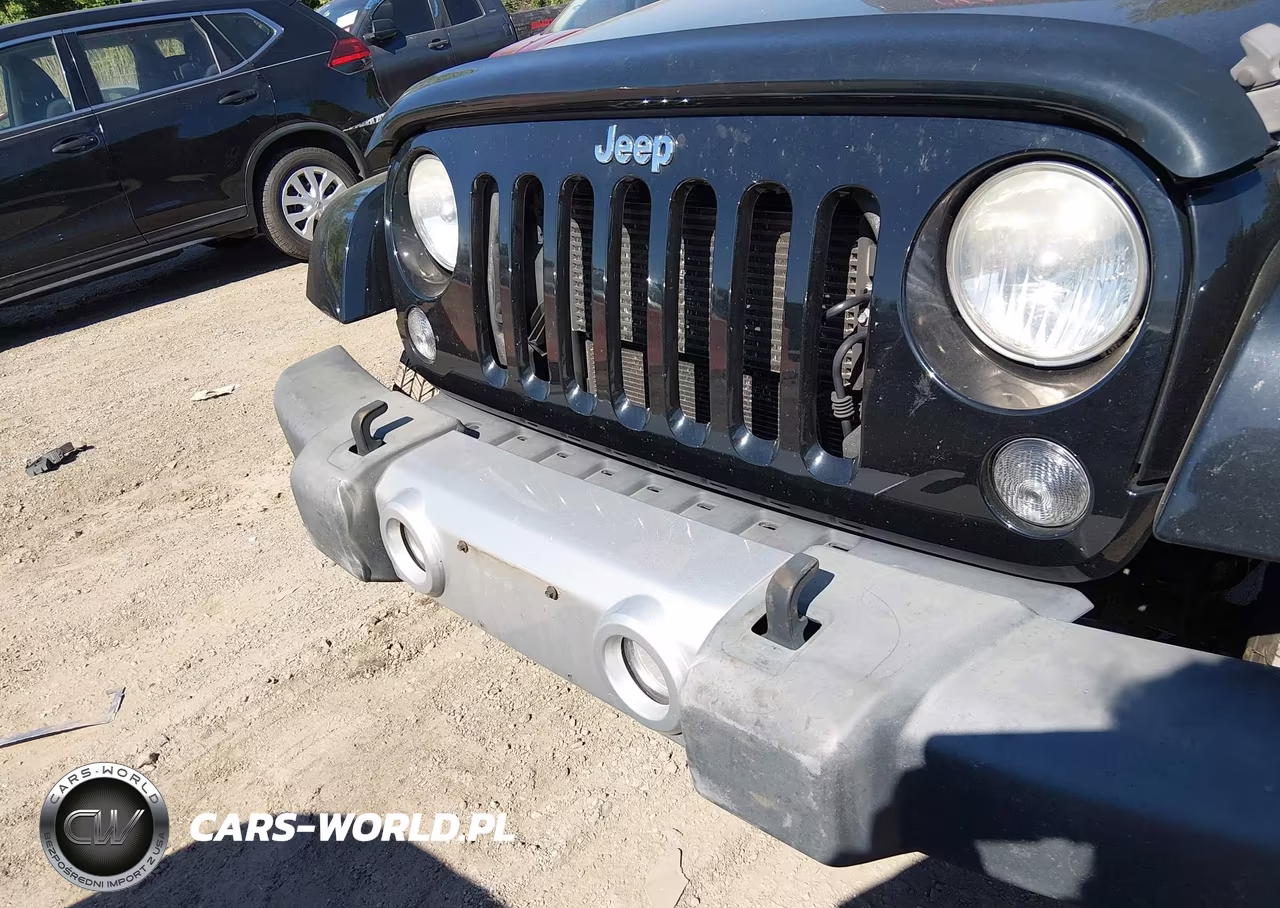 2014 Jeep Wrangler Unlimited Sahara VIN:1C4HJWEG1EL261989 - 6