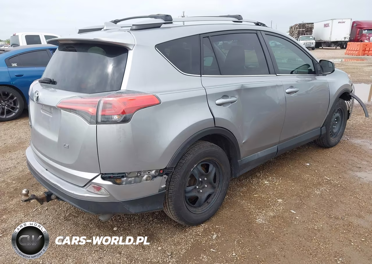 2017 Toyota Rav4 Le VIN:2T3ZFREV8HW352622 - 4