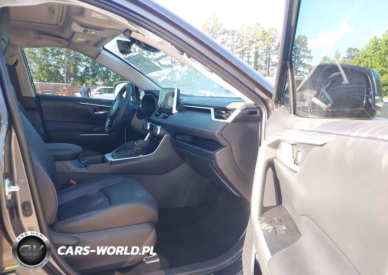 2025 Toyota Rav4 Xle Premium VIN:2T3C1RFV3SC345766 - 5