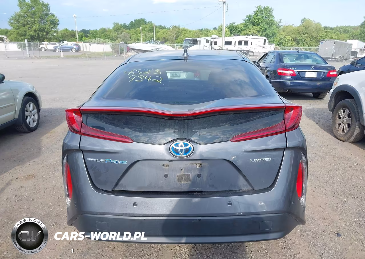 2020 Toyota Prius Prime Limited VIN:JTDKARFP6L3126252 - 17