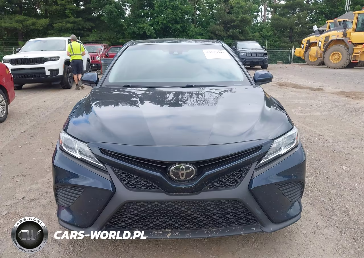 2018 Toyota Camry Se VIN:4T1B11HK6JU570026 - 12