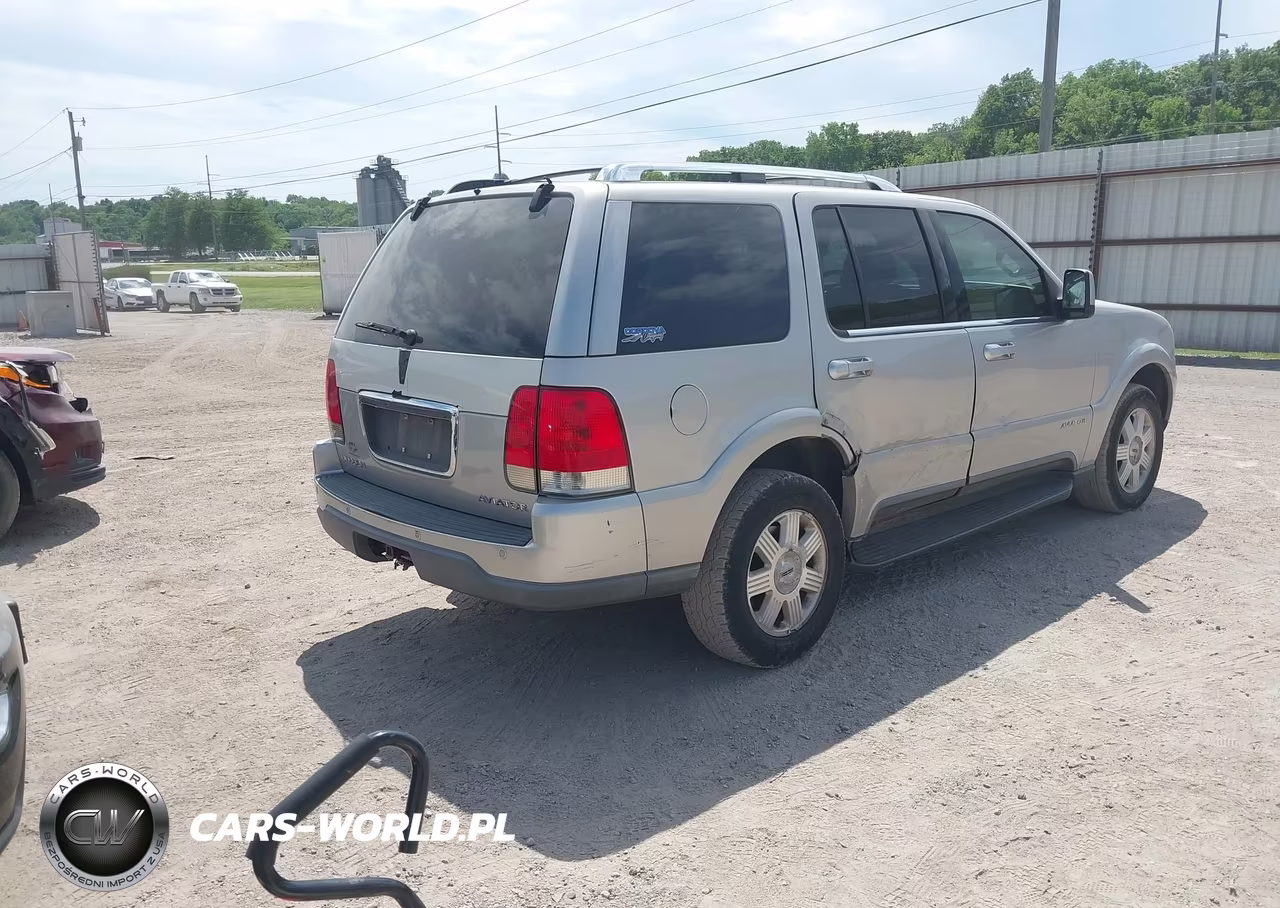 2003 Lincoln Aviator VIN:5LMEU78H93ZJ53000 - 4