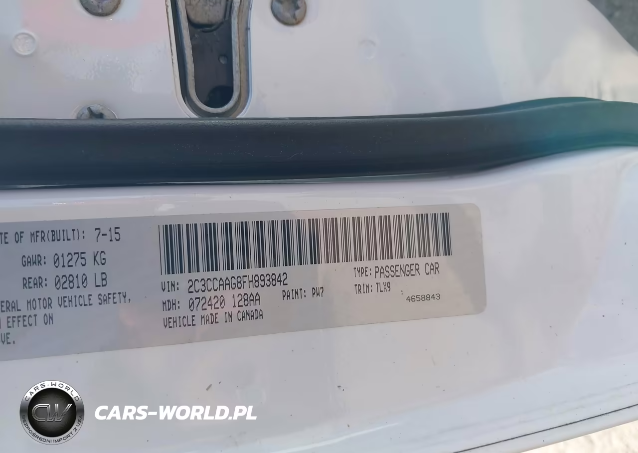 2015 Chrysler 300 Limited VIN:2C3CCAAG8FH893842 - 9