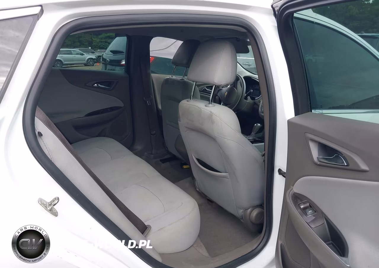 2018 Chevrolet Malibu 1Fl VIN:1G1ZC5ST3JF123463 - 8