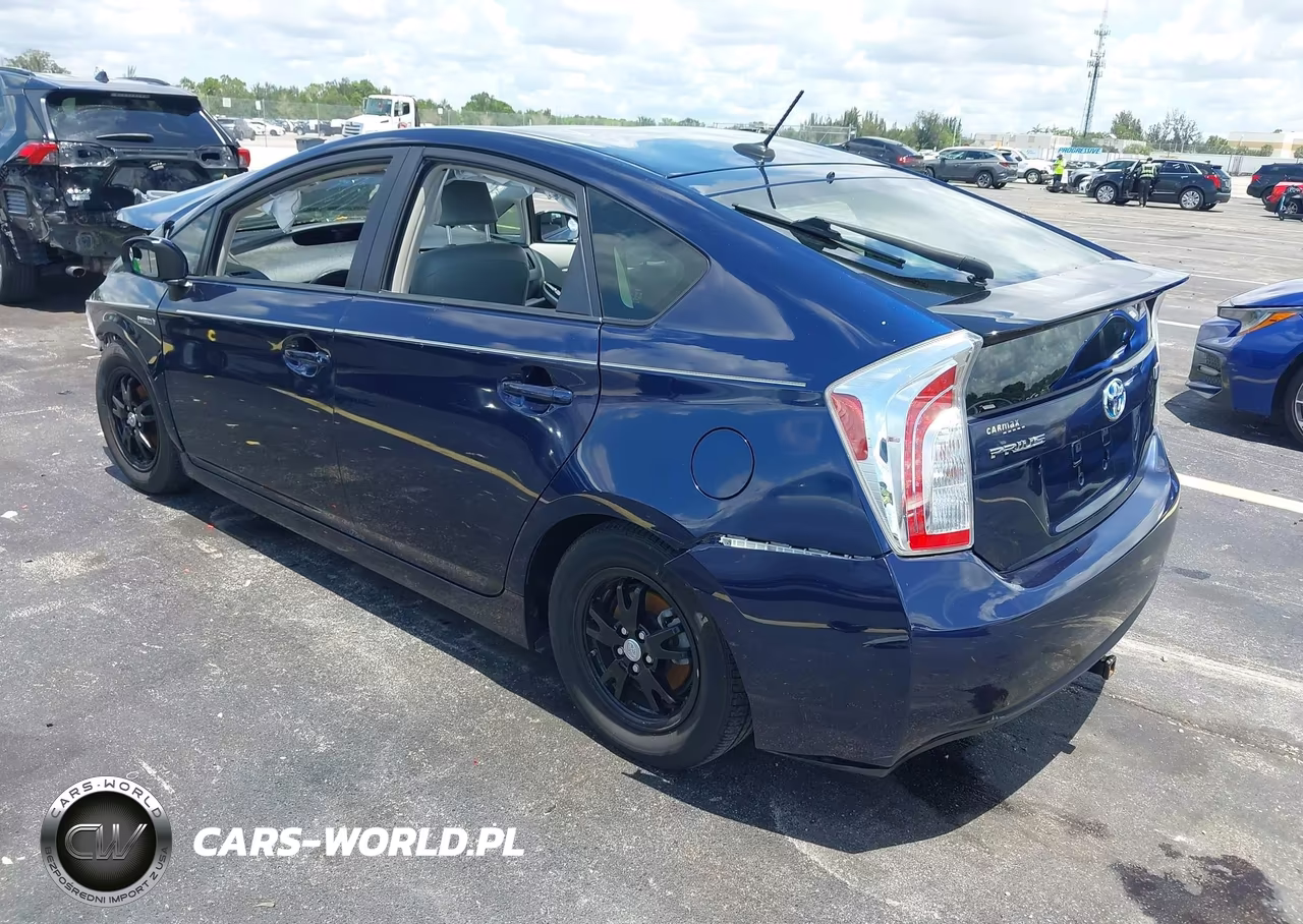 2015 Toyota Prius Four VIN:JTDKN3DU0F1905477 - 3