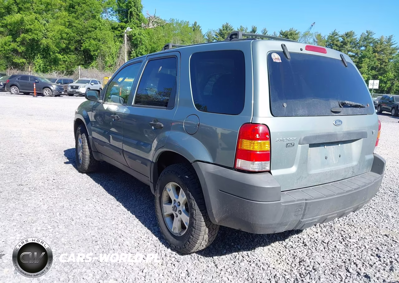 2005 Ford Escape Xlt VIN:1FMYU93135KB68884 - 3