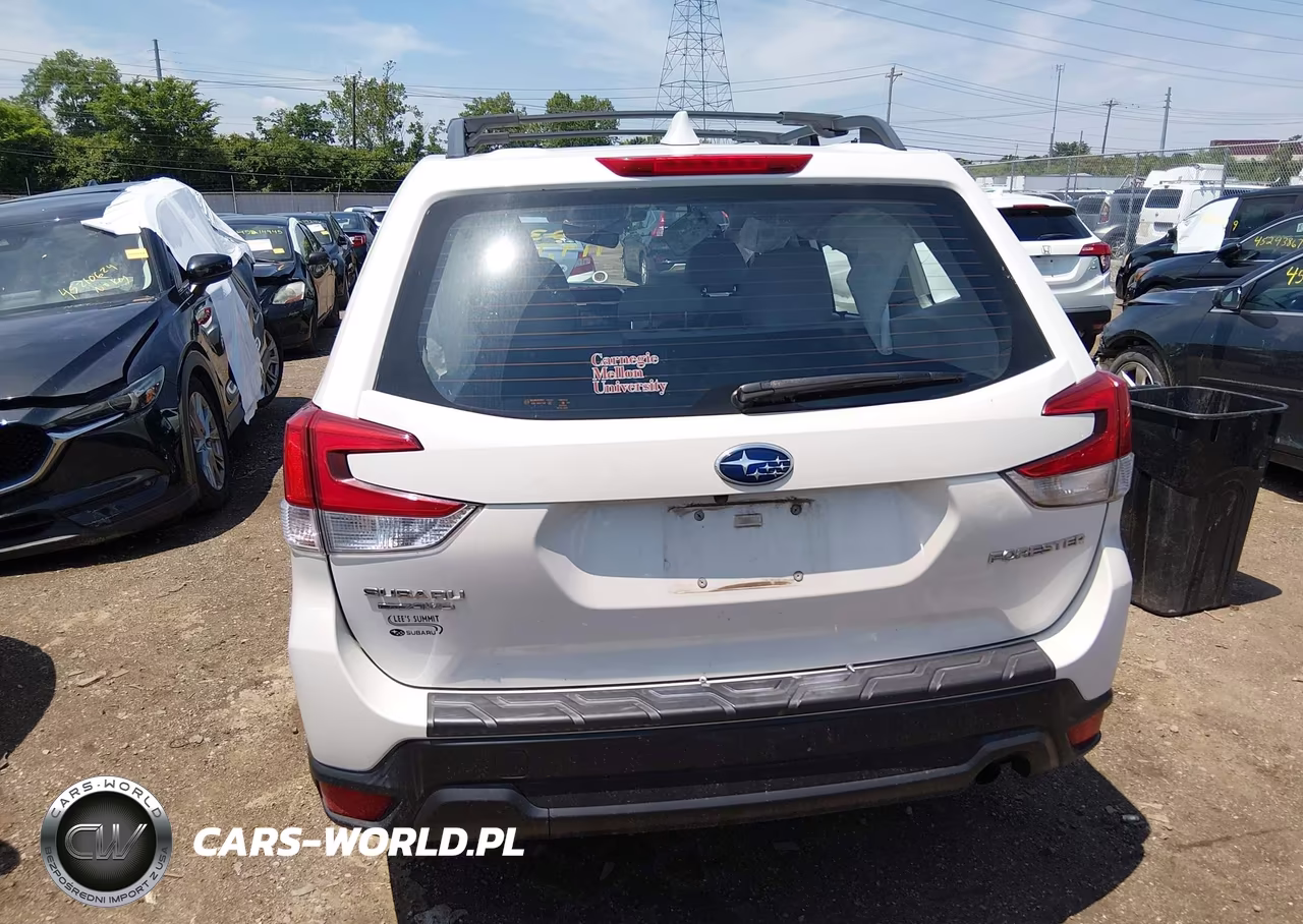 2020 Subaru Forester VIN:JF2SKADCXLH530738 - 17