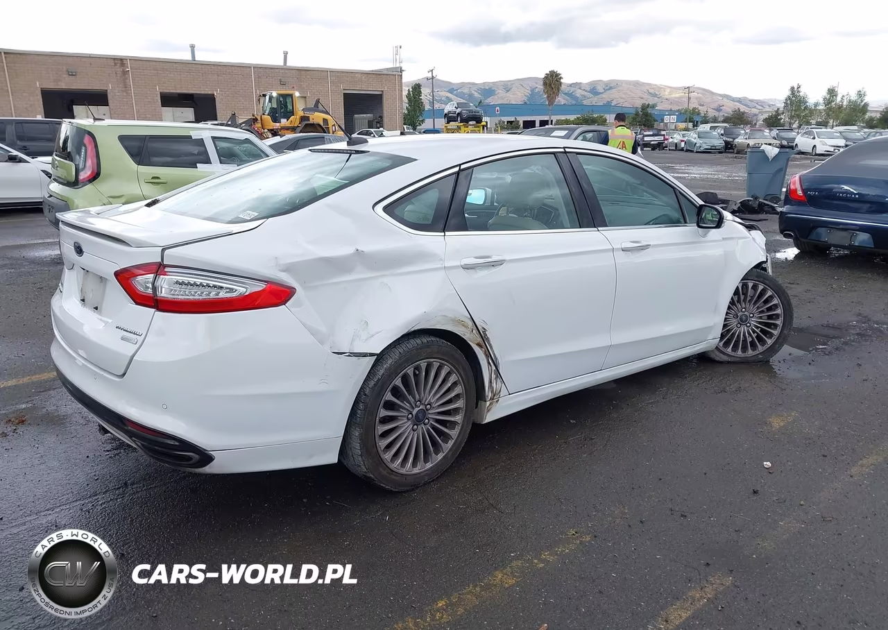 2015 Ford Fusion Titanium VIN:3FA6P0K95FR164702 - 4