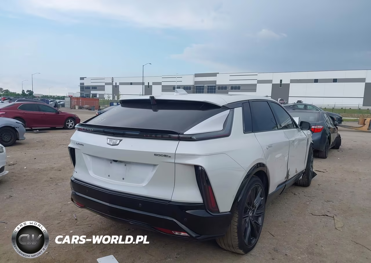 2024 Cadillac Lyriq Sport W-1Sk VIN:1GYKPWRL6RZ110431 - 4