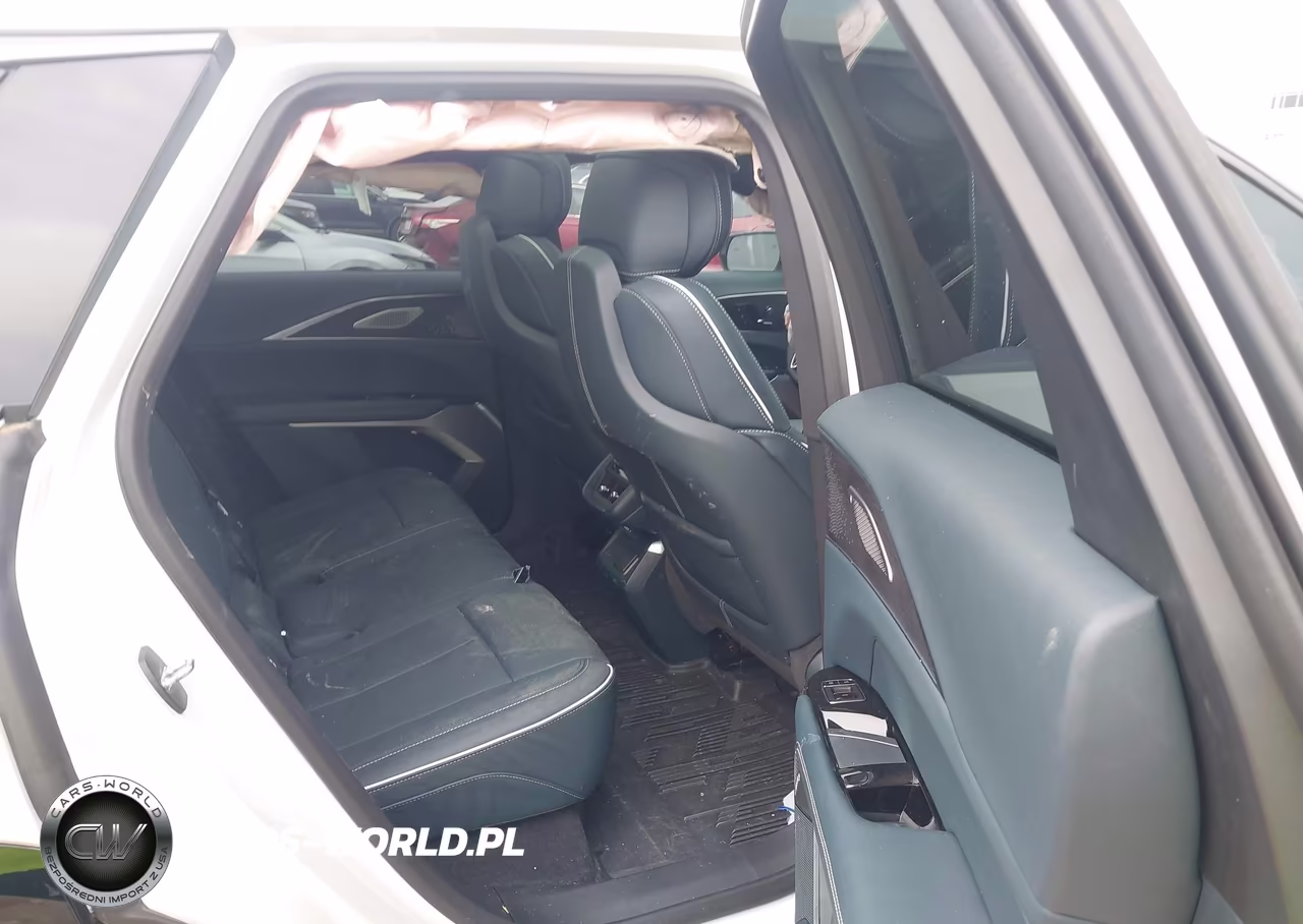 2024 Cadillac Lyriq Sport W-1Sk VIN:1GYKPWRL6RZ110431 - 8