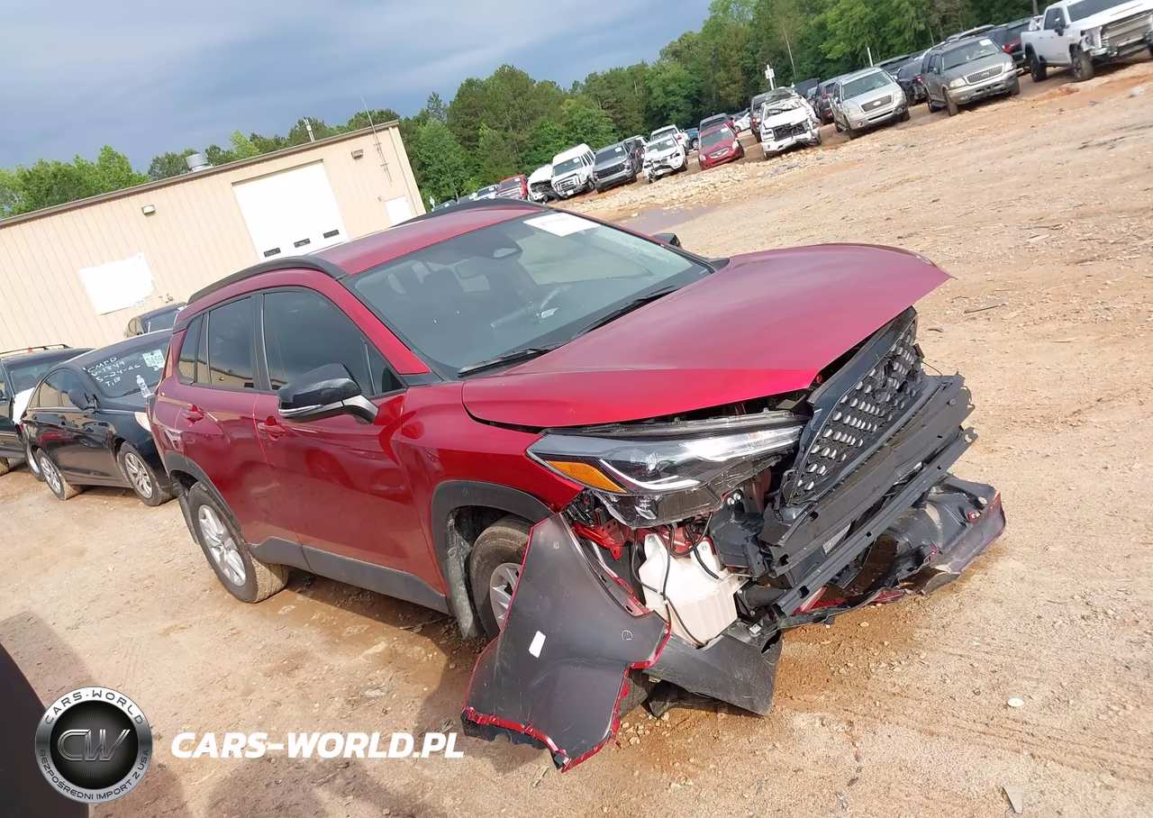 2025 Toyota Corolla Cross Le VIN:7MUCAABG4SV125888 - 13