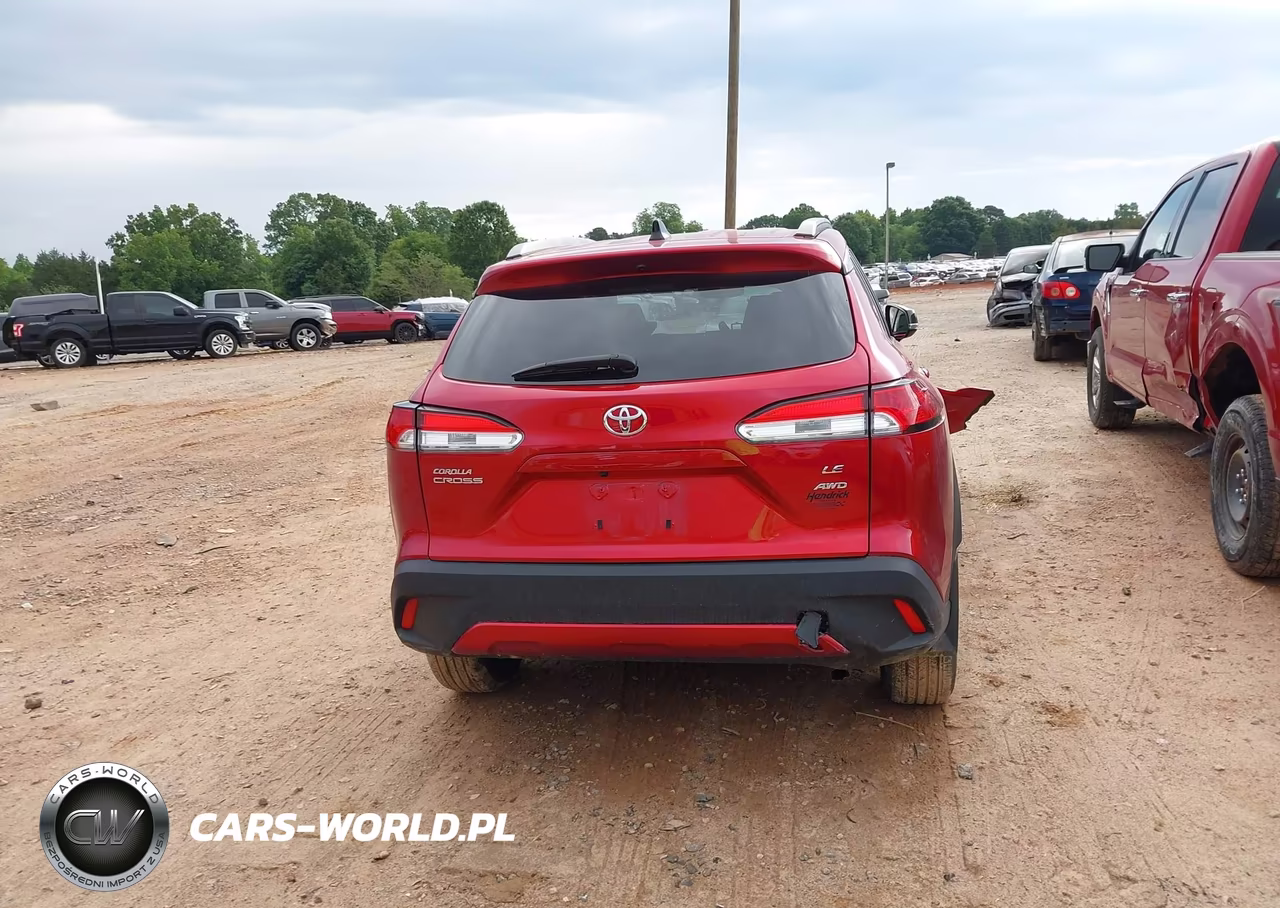 2025 Toyota Corolla Cross Le VIN:7MUCAABG4SV125888 - 16