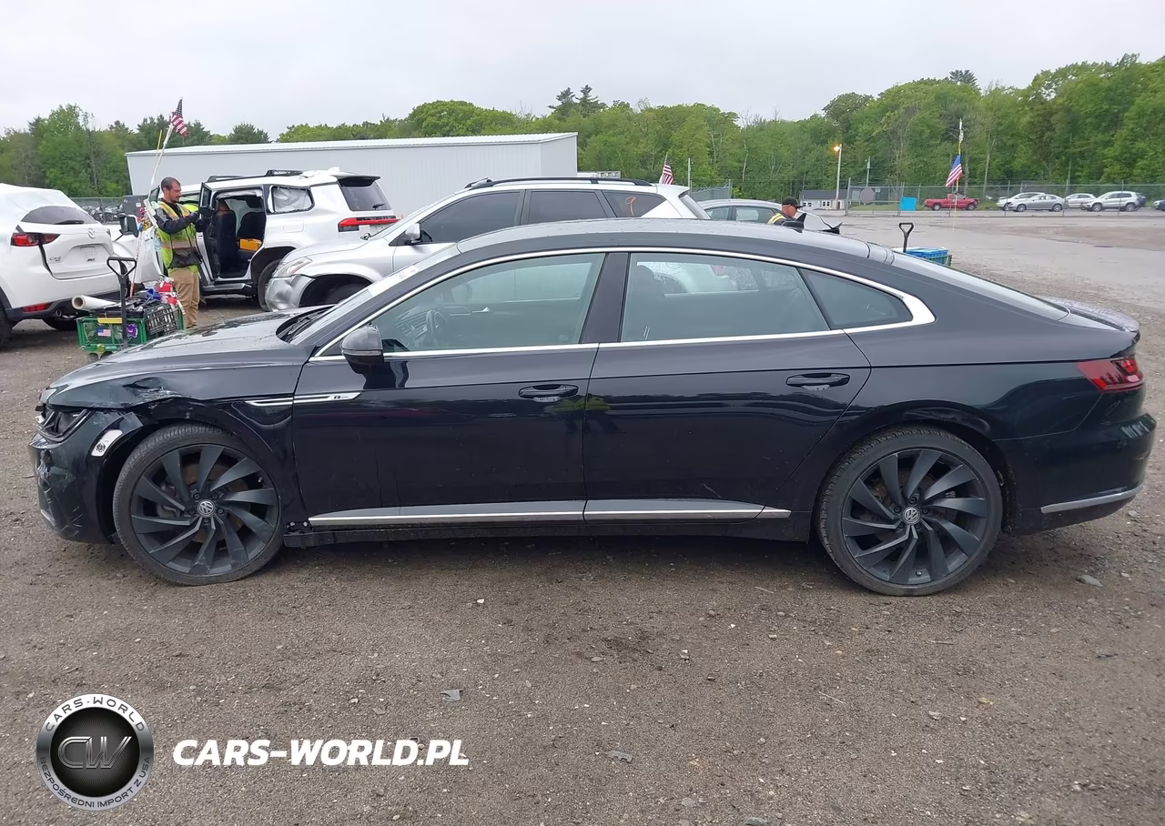 2019 Volkswagen Arteon 2.0T Se R-Line VIN:WVWFR7AN2KE027807 - 14