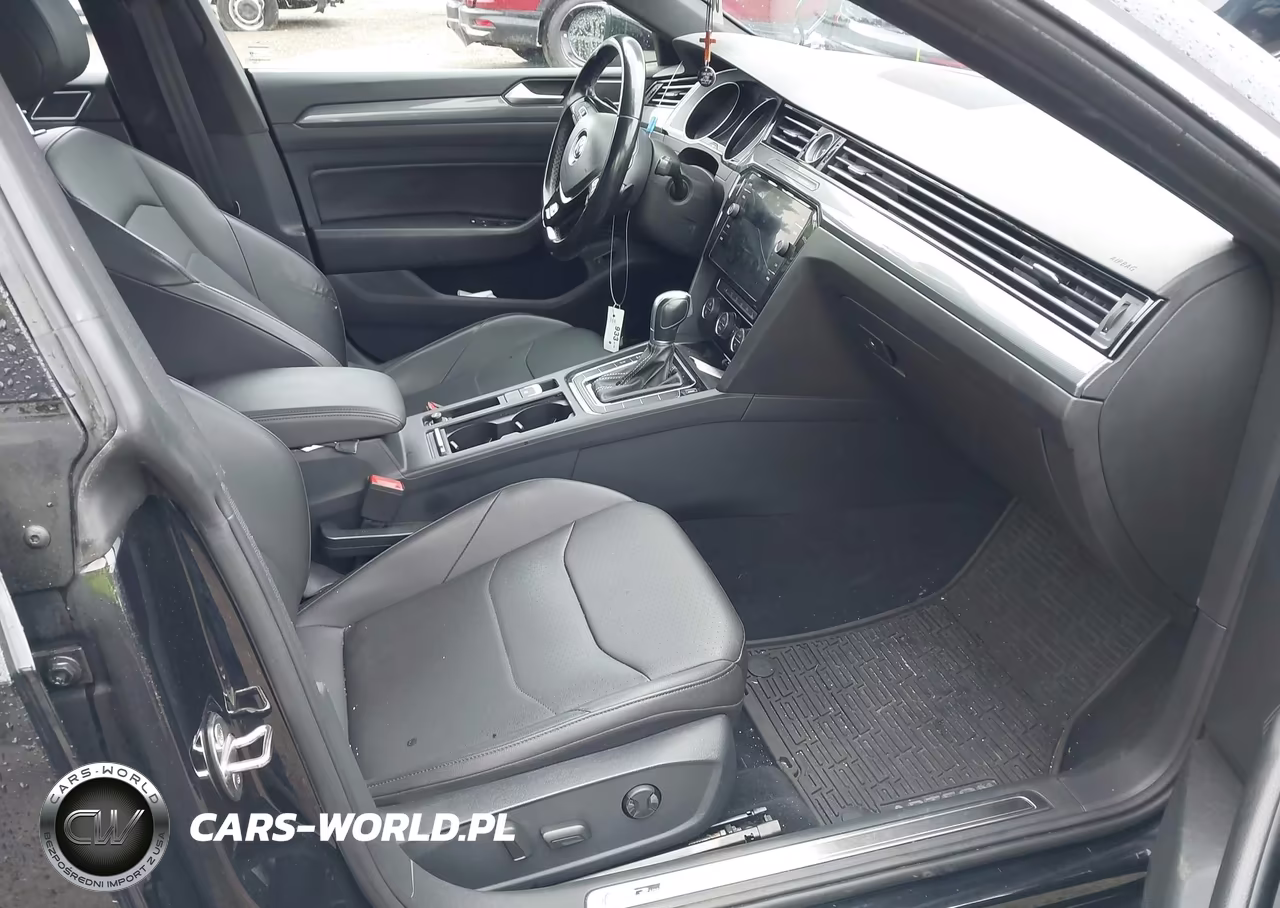 2019 Volkswagen Arteon 2.0T Se R-Line VIN:WVWFR7AN2KE027807 - 5