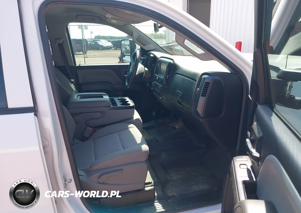 2018 Chevrolet Silverado 3500Hd Chassis Wt VIN:1GB4KYCY8JF206410 - 5